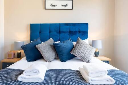 Central, Stunning 2 Bed Apartment With Parking! Cambridge  Exterior photo